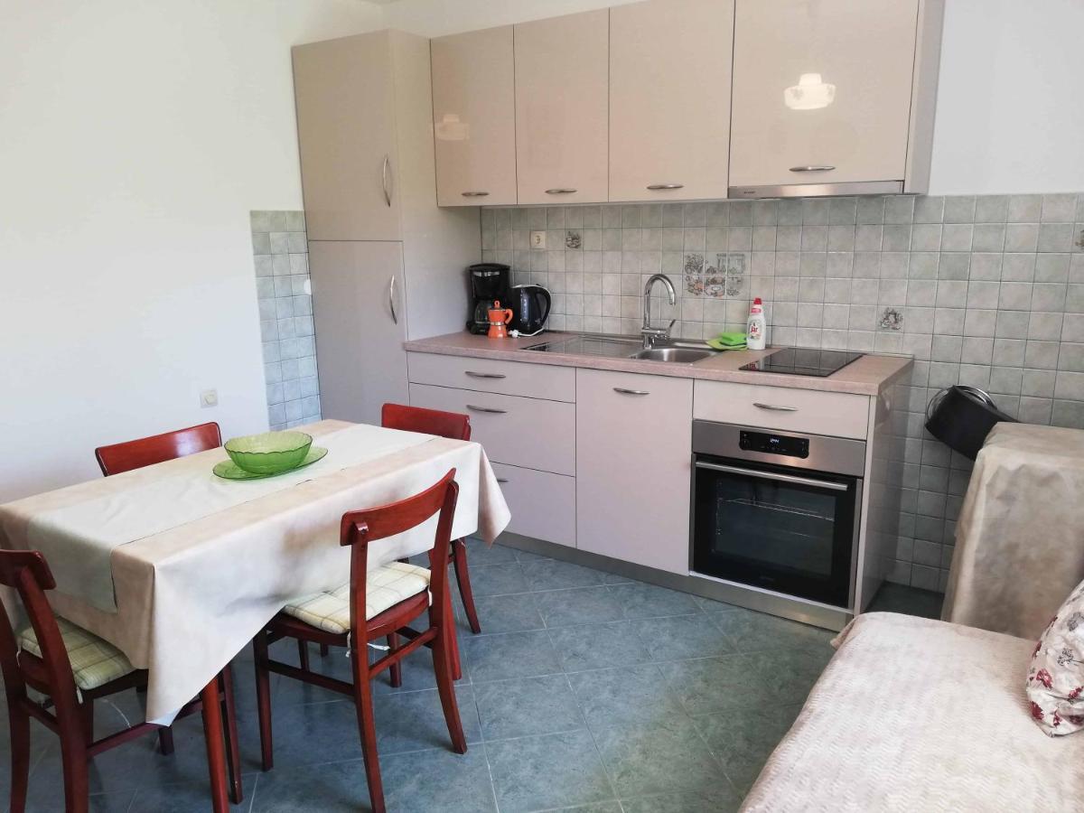 Apartments Sandra Palit Eksteriør bilde